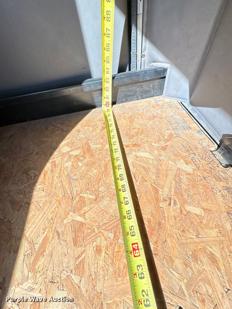 image for item ER1087 2013 Peterbilt 367 semi truck