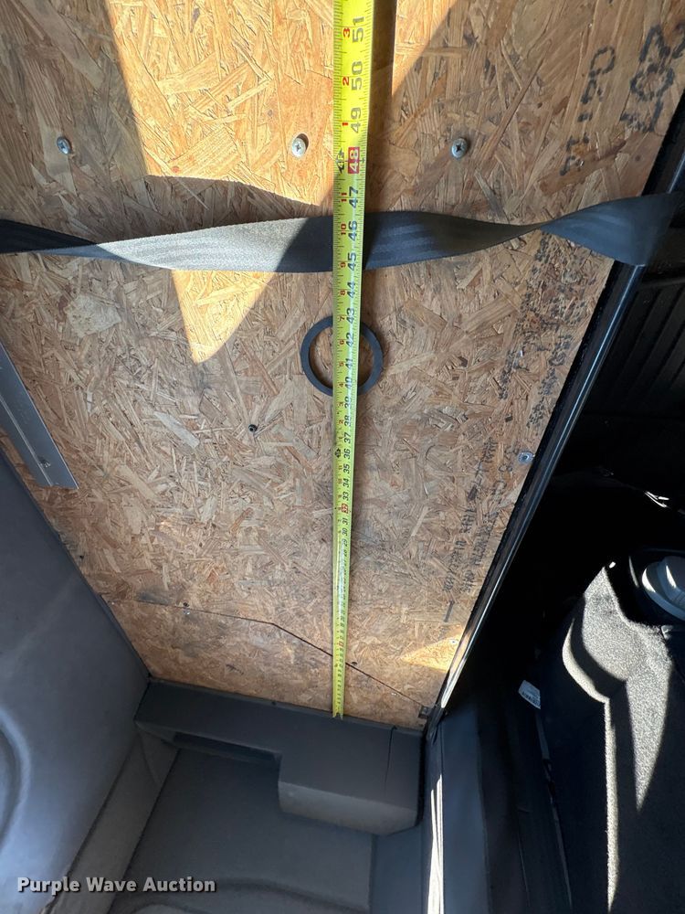 image for item ER1087 2013 Peterbilt 367 semi truck