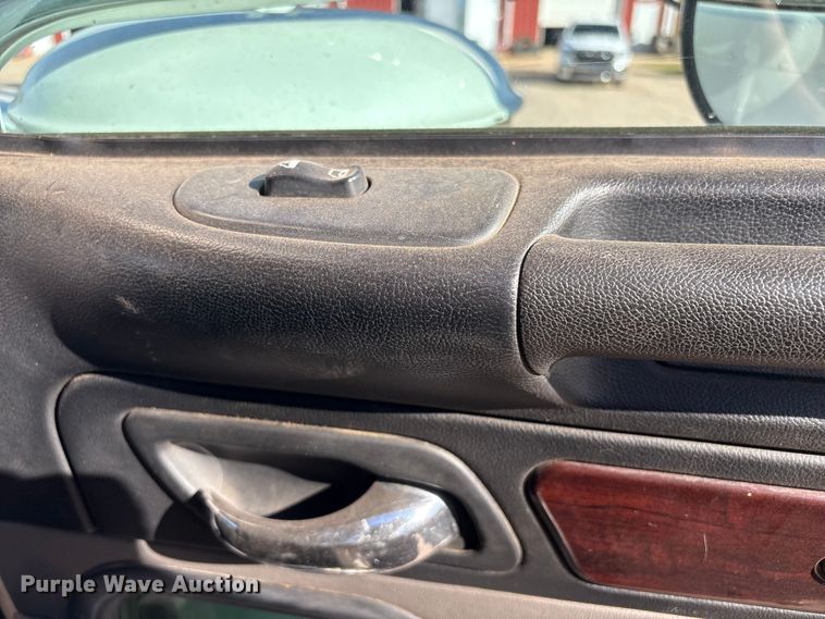 image for item ER1087 2013 Peterbilt 367 semi truck