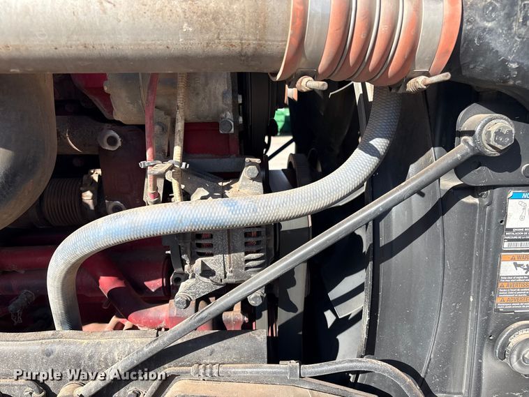 image for item ER1087 2013 Peterbilt 367 semi truck