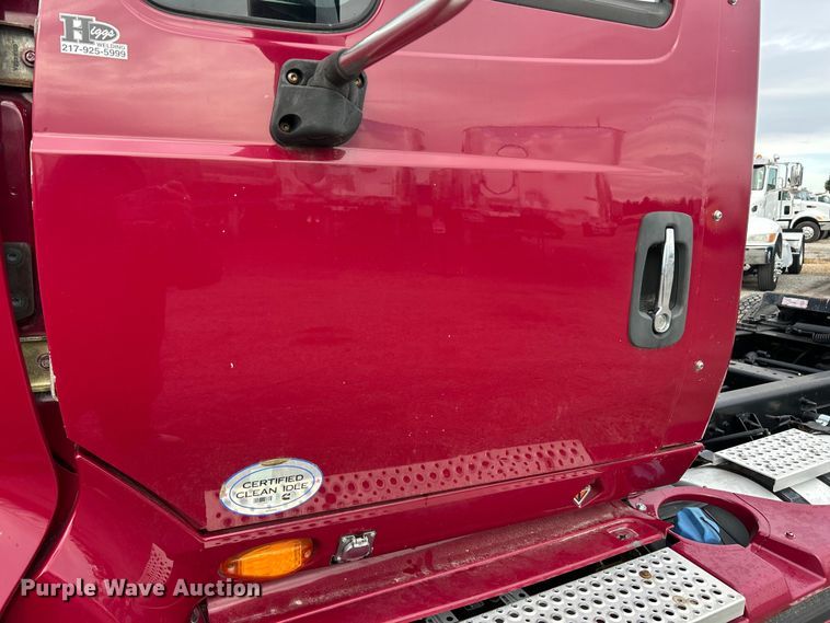 image for item ET3411 2016 International ProStar Plus semi truck