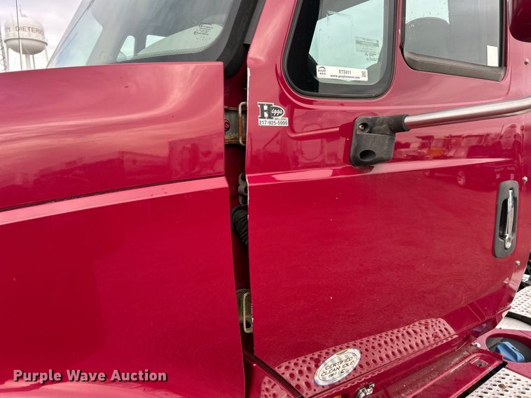 image for item ET3411 2016 International ProStar Plus semi truck