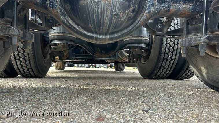 image for item ET3411 2016 International ProStar Plus semi truck