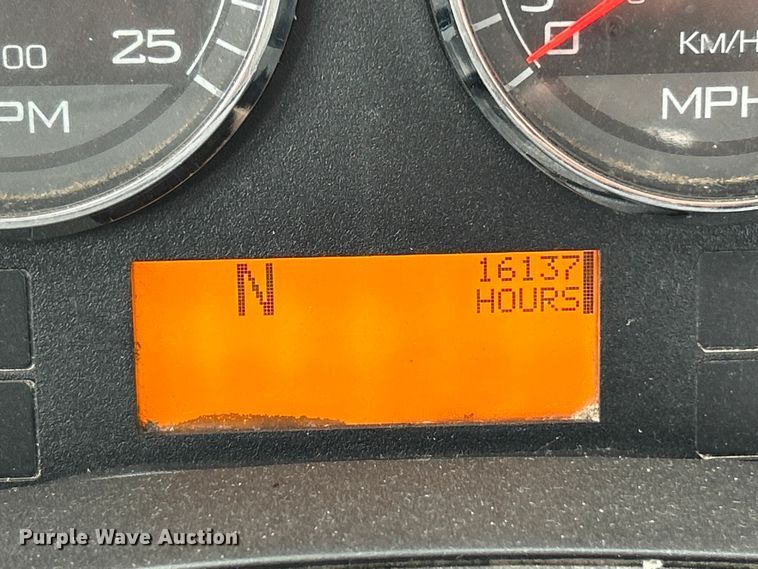 image for item ET3411 2016 International ProStar Plus semi truck