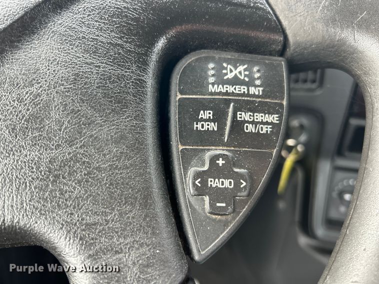 image for item ET3411 2016 International ProStar Plus semi truck