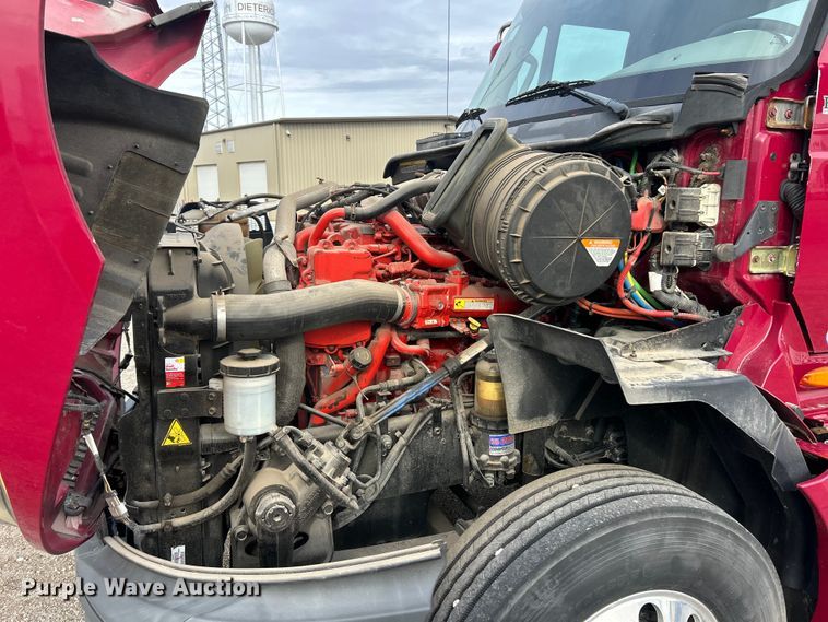 image for item ET3411 2016 International ProStar Plus semi truck