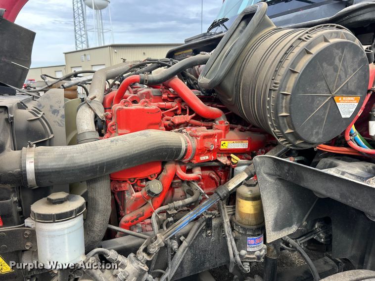 image for item ET3411 2016 International ProStar Plus semi truck