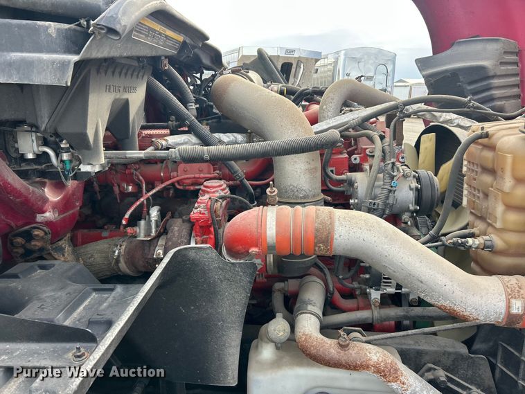 image for item ET3411 2016 International ProStar Plus semi truck