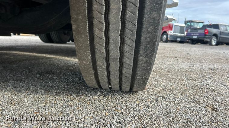 image for item ET3411 2016 International ProStar Plus semi truck