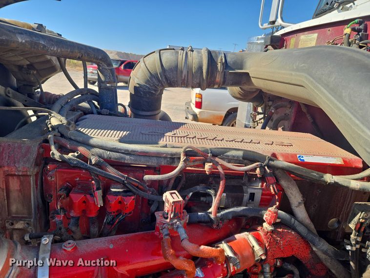 image for item ET5251 2008 Peterbilt 388 semi truck