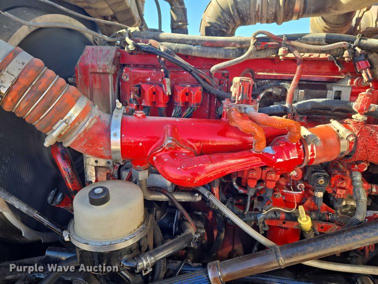 image for item ET5251 2008 Peterbilt 388 semi truck