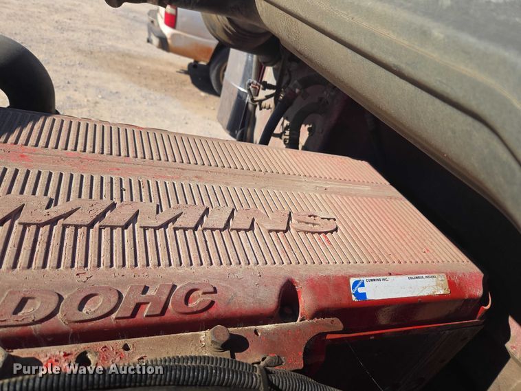 image for item ET5251 2008 Peterbilt 388 semi truck