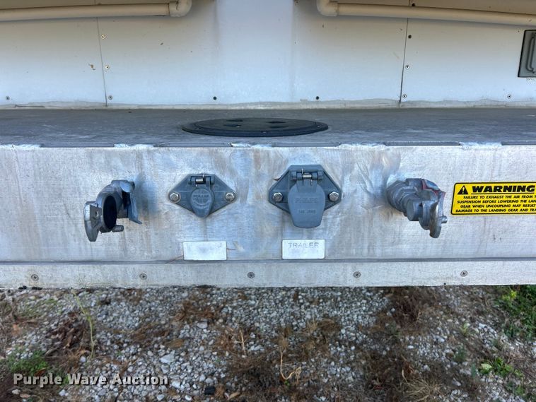 image for item ET6501 2013 Trailer 40' CUPCOW communications trailer