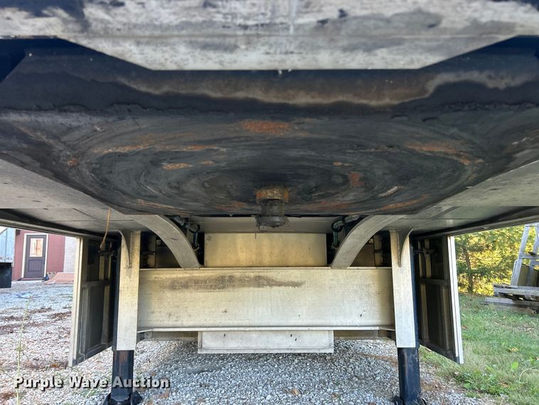 image for item ET6501 2013 Trailer 40' CUPCOW communications trailer