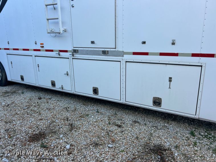 image for item ET6501 2013 Trailer 40' CUPCOW communications trailer