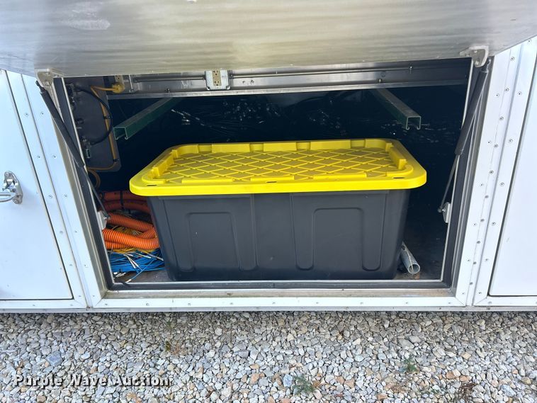 image for item ET6501 2013 Trailer 40' CUPCOW communications trailer