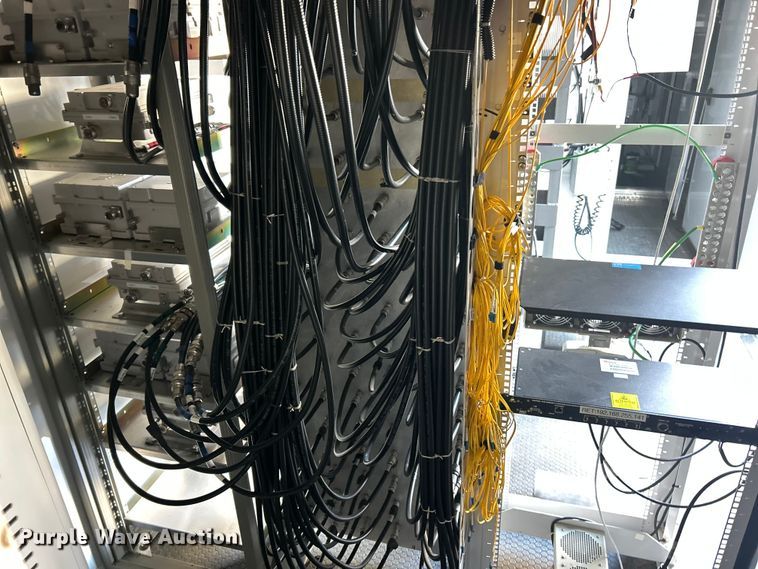 image for item ET6501 2013 Trailer 40' CUPCOW communications trailer