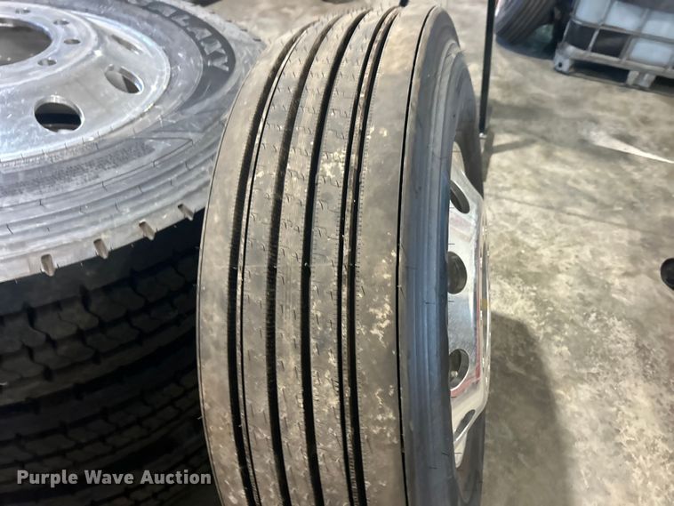 image for item ET6547 Tires and wheels