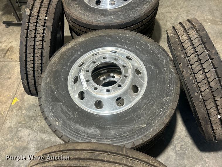 image for item ET6547 Tires and wheels