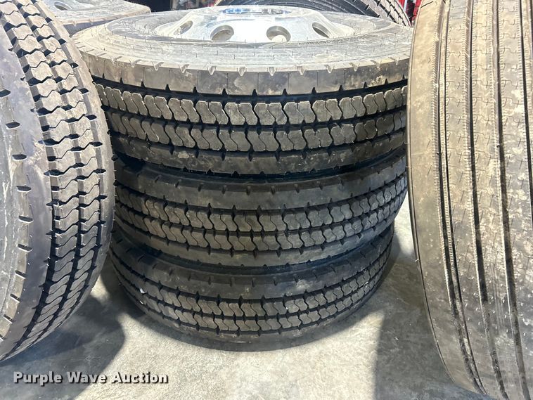 image for item ET6547 Tires and wheels
