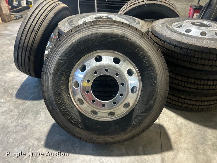 image for item ET6547 Tires and wheels