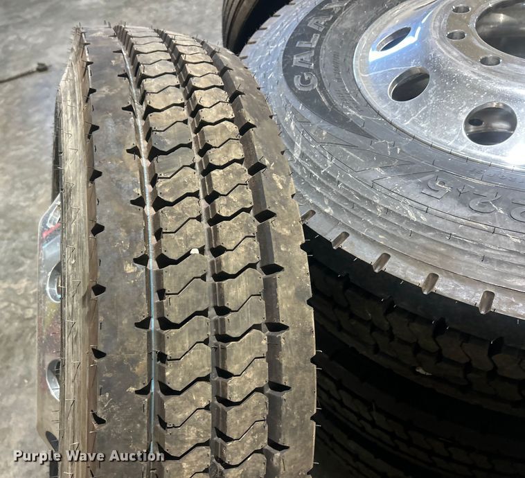 image for item ET6547 Tires and wheels