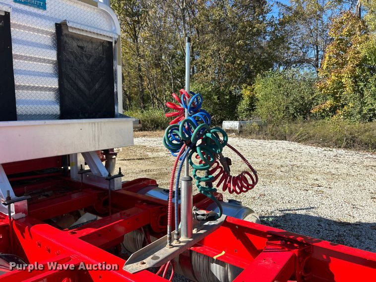 image for item ET6595 1998 Peterbilt 379 semi truck