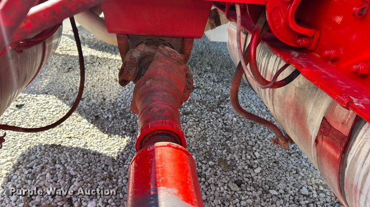 image for item ET6595 1998 Peterbilt 379 semi truck