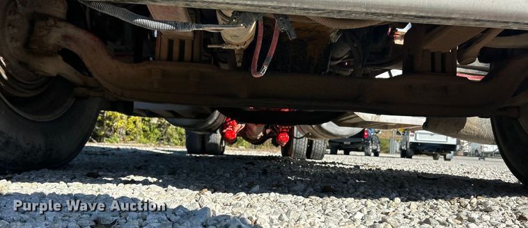 image for item ET6595 1998 Peterbilt 379 semi truck