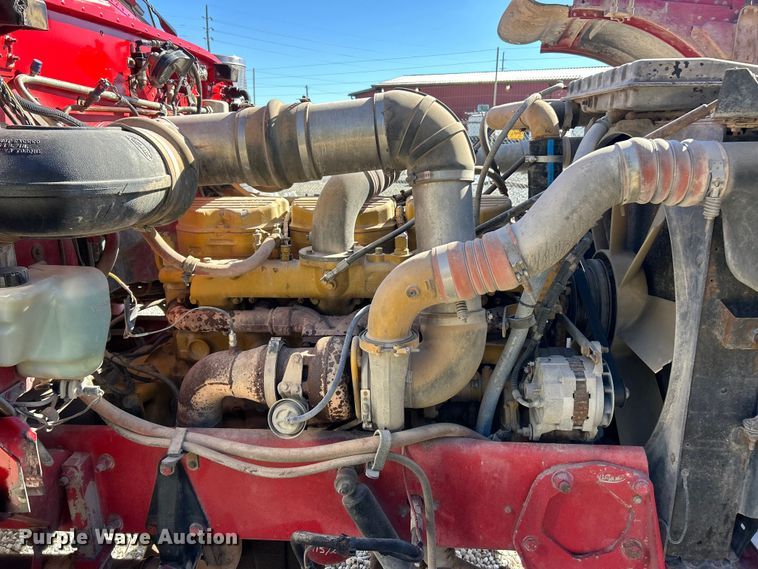 image for item ET6595 1998 Peterbilt 379 semi truck