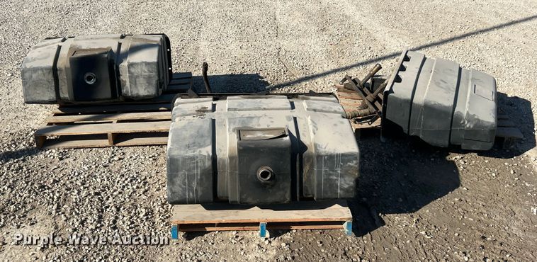 image for item ET6620 Munchie wet kit hydraulic tanks