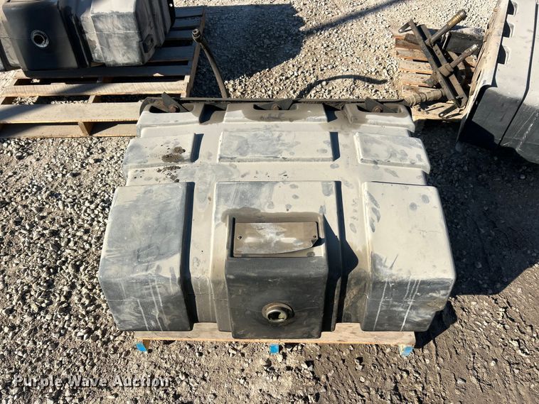 image for item ET6620 Munchie wet kit hydraulic tanks