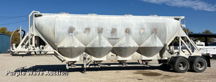 image for item ET6626 1992 J&L Tank pneumatic dry bulk trailer