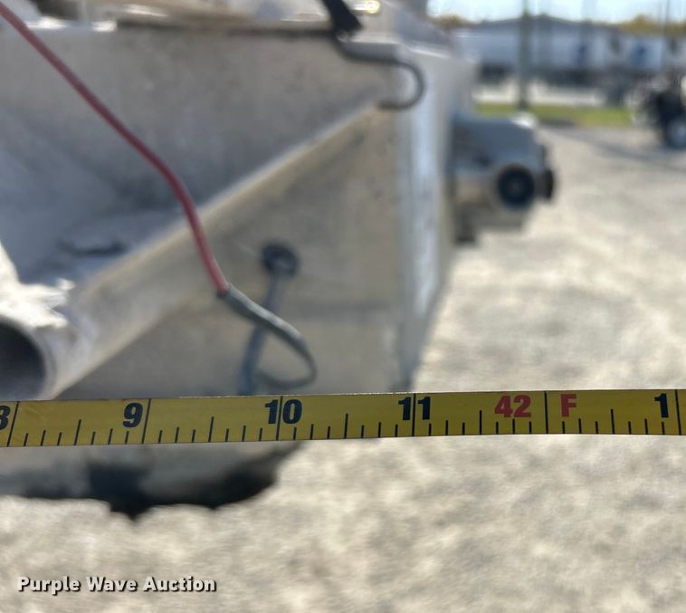 image for item ET6626 1992 J&L Tank pneumatic dry bulk trailer