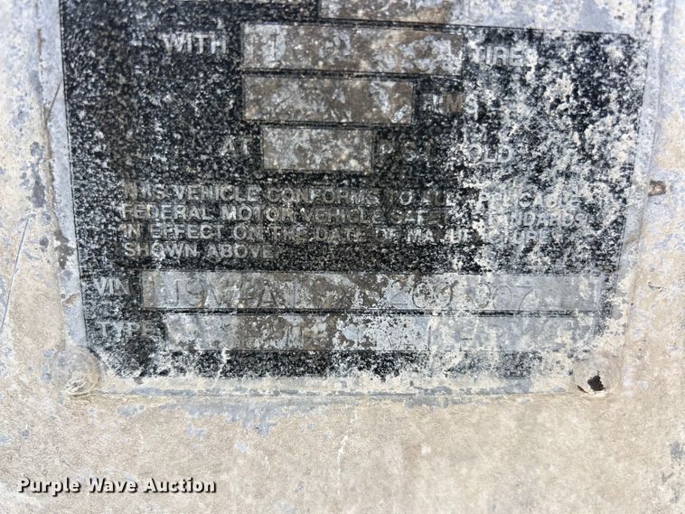 image for item ET6626 1992 J&L Tank pneumatic dry bulk trailer