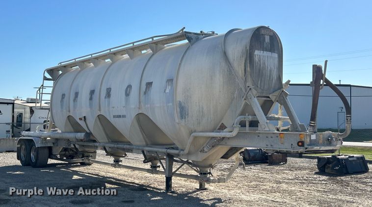 image for item ET6627 1997 Heil Tanker pneumatic dry bulk trailer