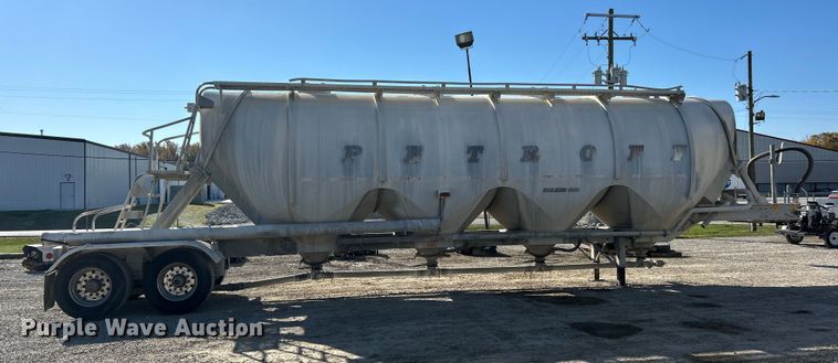 image for item ET6627 1997 Heil Tanker pneumatic dry bulk trailer