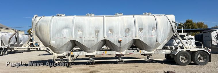 image for item ET6627 1997 Heil Tanker pneumatic dry bulk trailer