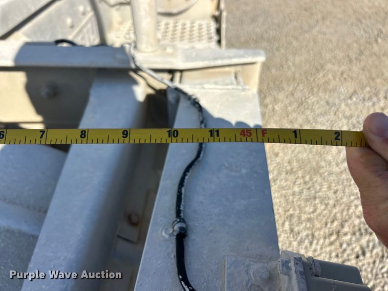 image for item ET6627 1997 Heil Tanker pneumatic dry bulk trailer