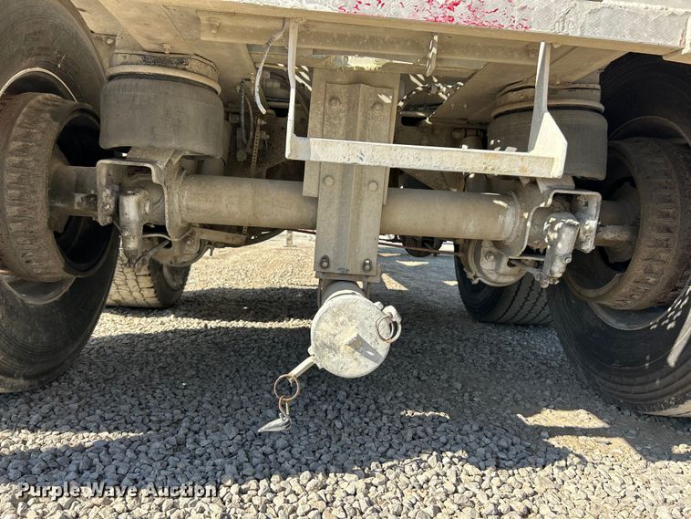 image for item ET6627 1997 Heil Tanker pneumatic dry bulk trailer