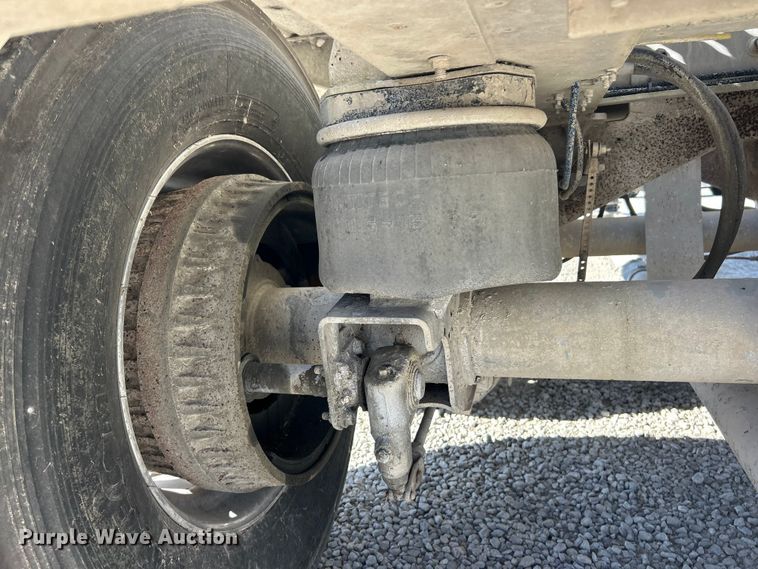 image for item ET6627 1997 Heil Tanker pneumatic dry bulk trailer