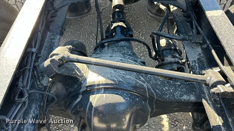 image for item ET6628 2013 Western Star 4900SF semi truck