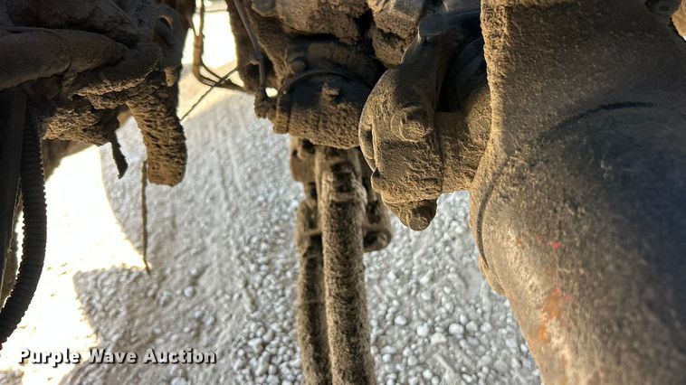 image for item ET6628 2013 Western Star 4900SF semi truck