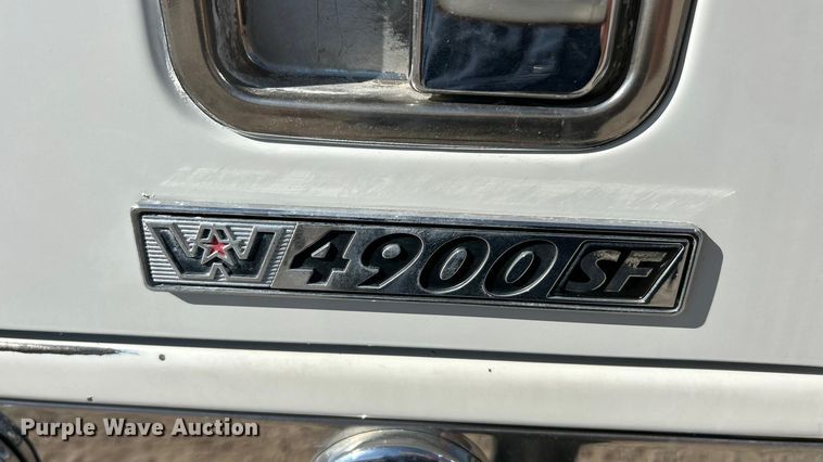 image for item ET6628 2013 Western Star 4900SF semi truck