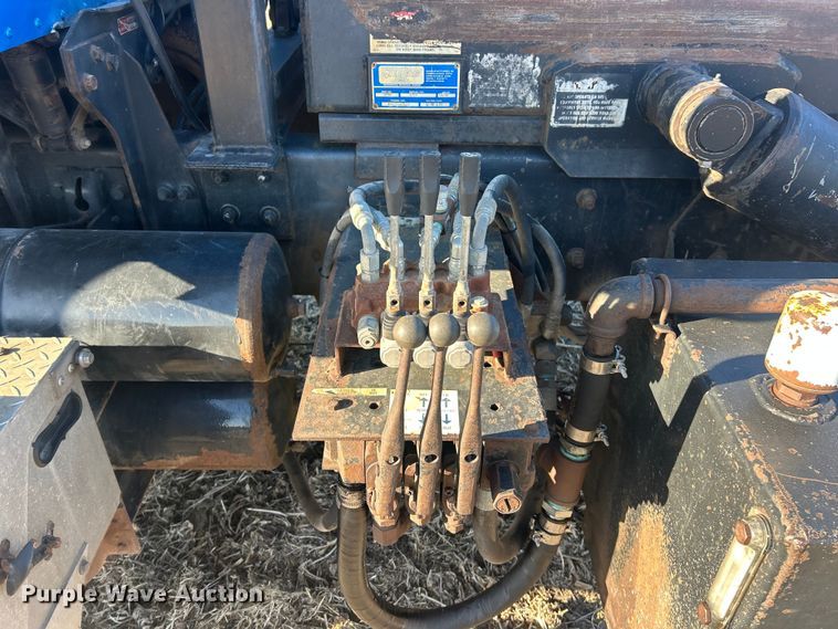 image for item ET6653 2007 International 5600i roll-off container truck