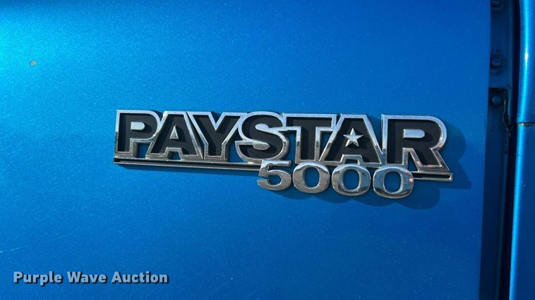 image for item ET6653 2007 International 5600i roll-off container truck