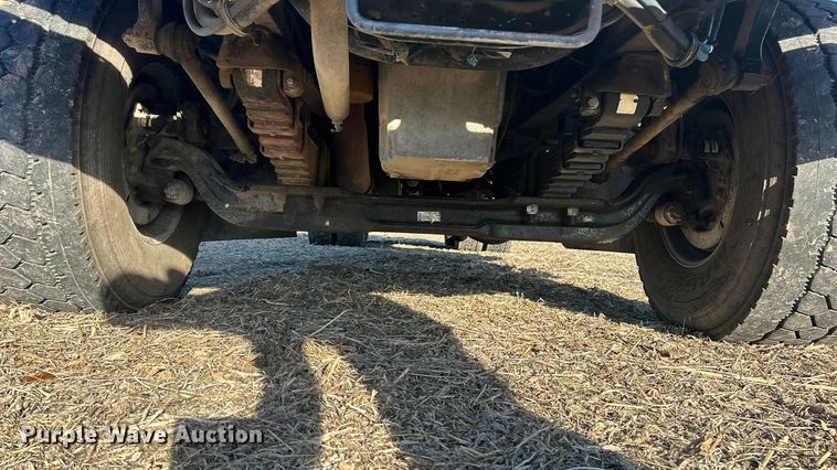 image for item ET6653 2007 International 5600i roll-off container truck