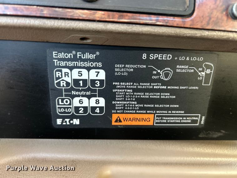 image for item ET6653 2007 International 5600i roll-off container truck