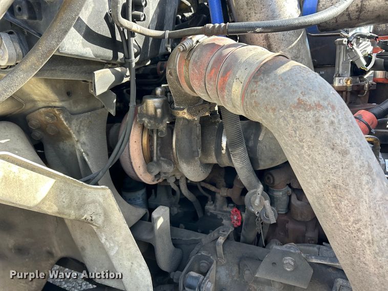 image for item ET6654 2006 International 8600 semi truck