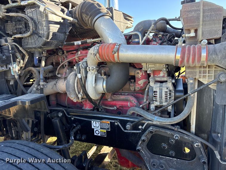 image for item ET7216 2014 Peterbilt 579 semi truck